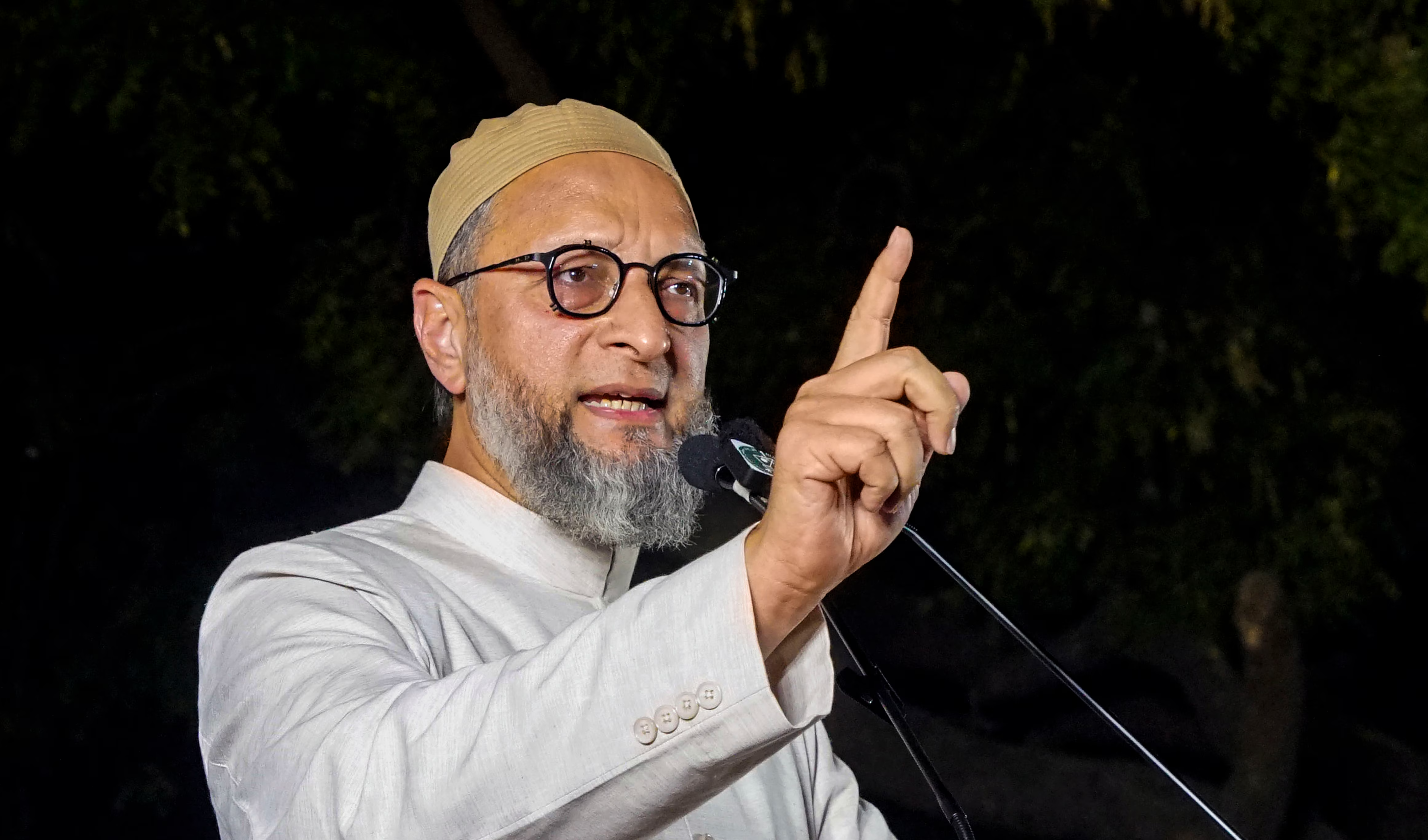 ओवैसी से गठबंधन की तैयारी: निलंबित TMC विधायक हुमायूं कबीर का बड़ा राजनीतिक बयान