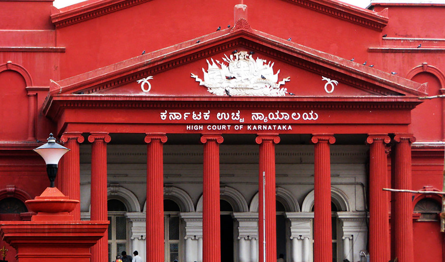 Karnataka High Court Restores ‘Yezdi’ Trademark to Boman Irani and Classic Legends