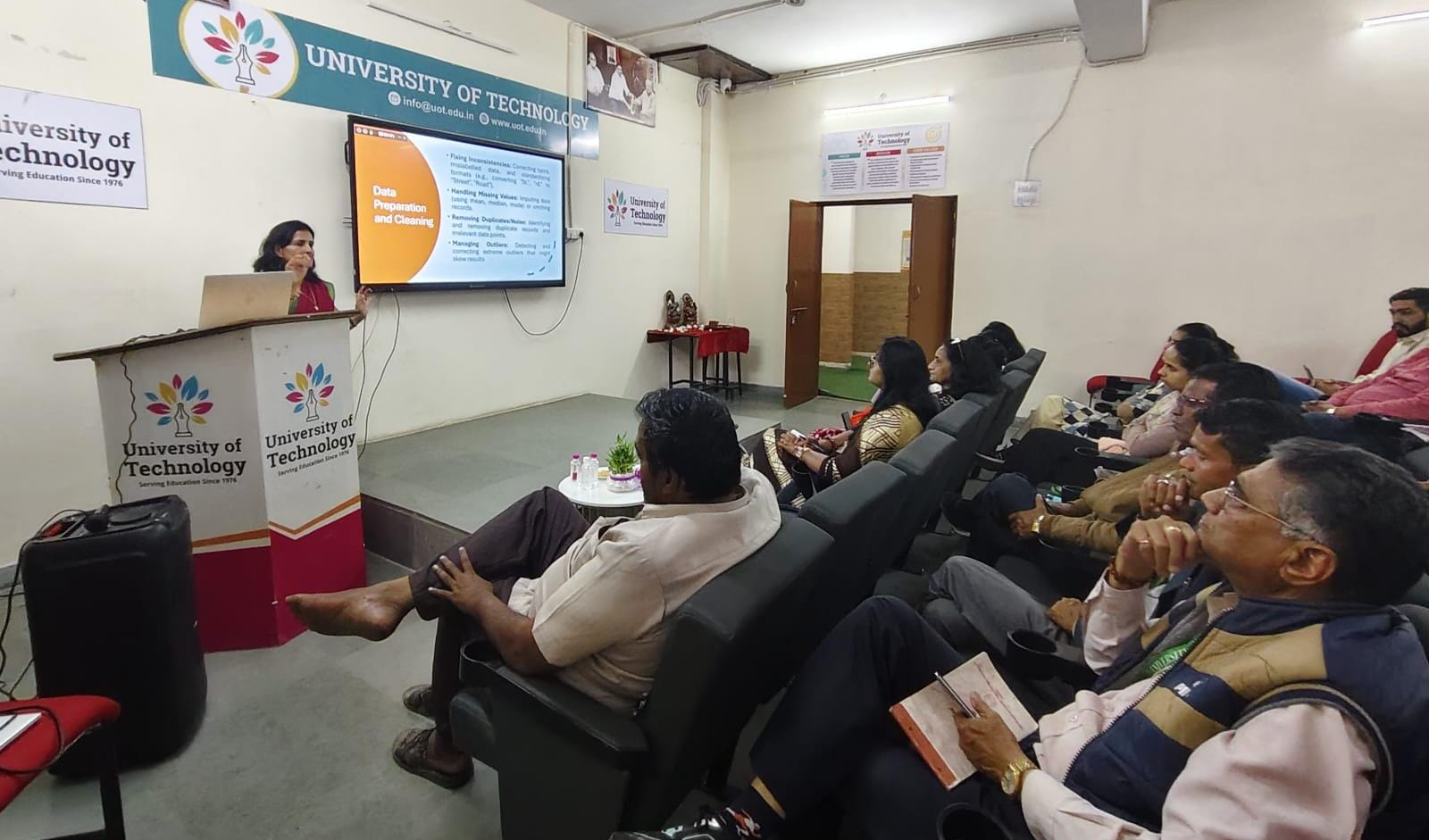 यूनिवर्सिटी ऑफ टेक्नोलॉजी,वाटिका जयपुर में तीन दिवसीय शोध कार्यशाला का आयोजन सम्पन्न