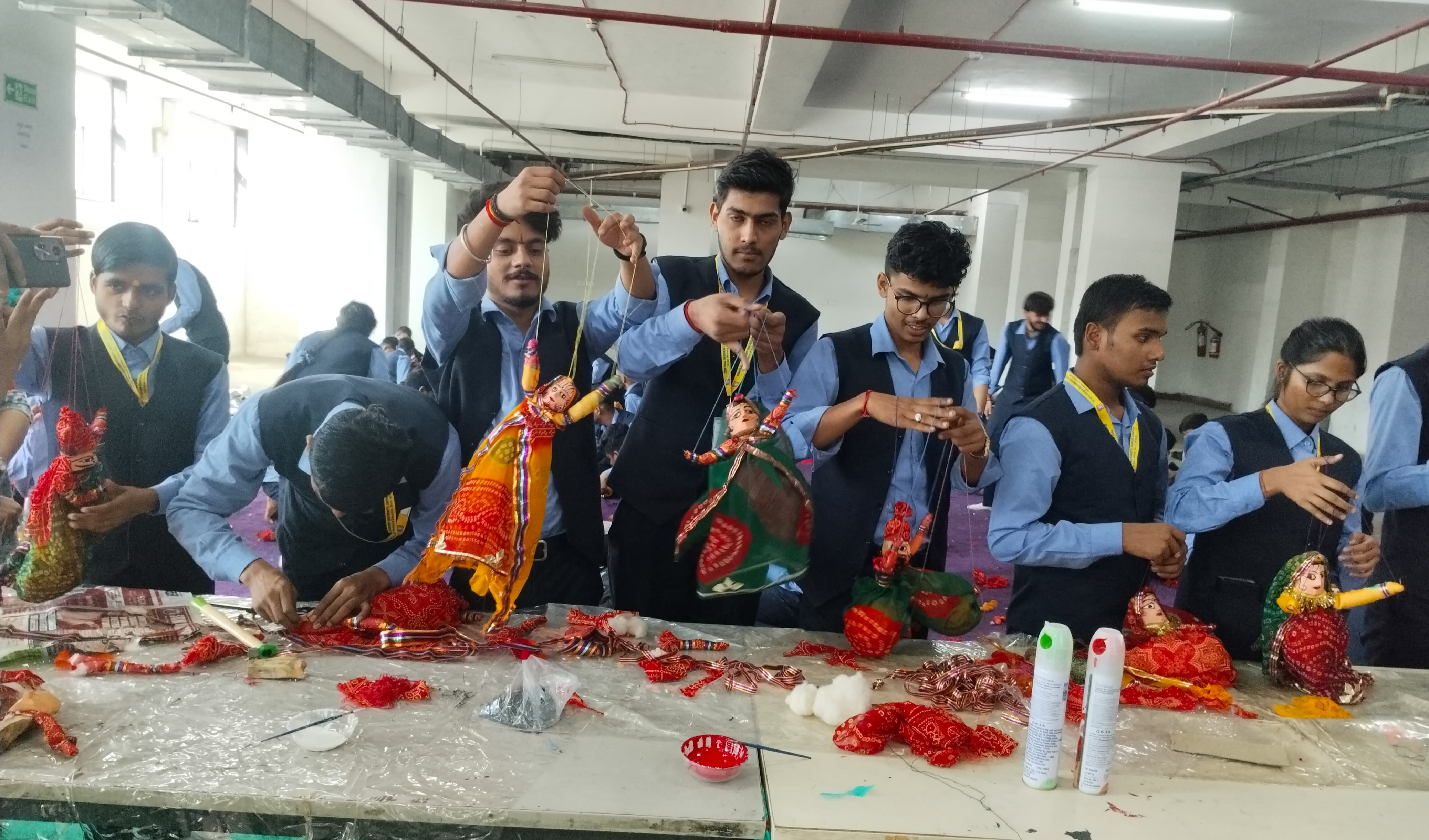 केन्द्रीय संस्कृत विश्वविद्यालय, जयपुर परिसर में कठपुतली निर्माण प्रशिक्षण कार्यशाला का द्वितीय दिवस संपन्न