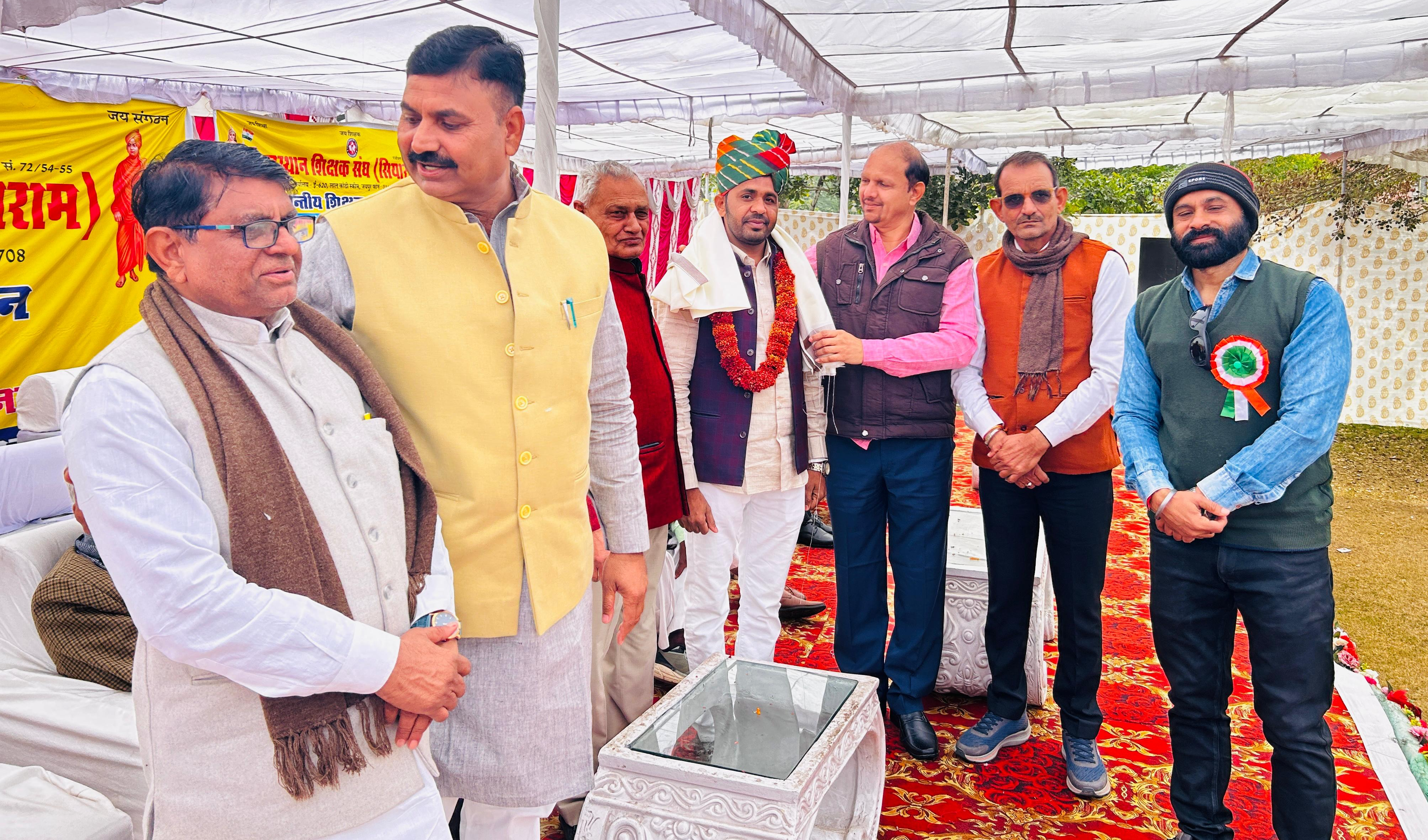 मांग पत्र को लेकर आंदोलन का प्रस्ताव पारित,उप मुख्यमंत्री बैरवा के विधानसभा क्षेत्र दूदू से होगा आंदोलन का आगाज