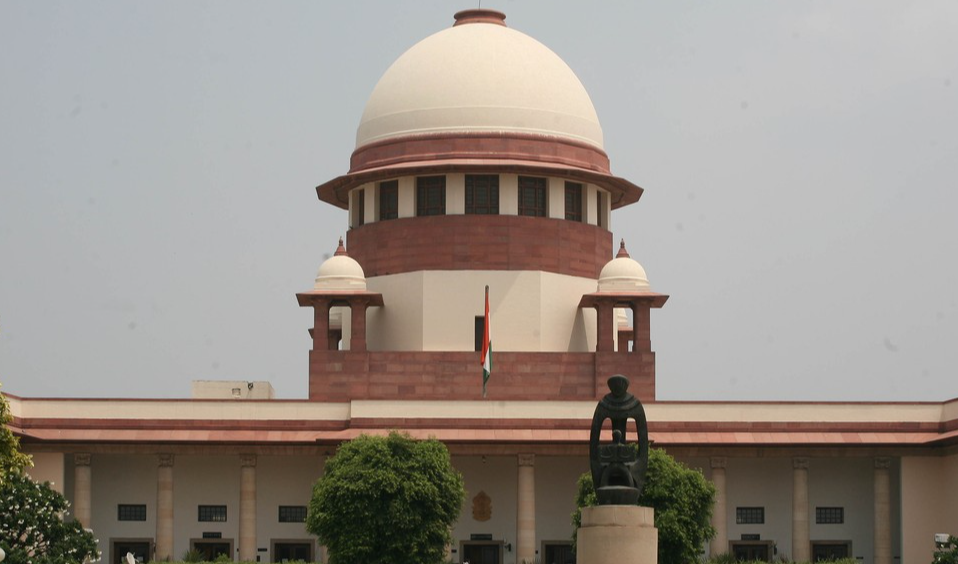 घरेलू कामगारों की यूनियन ने न्यूनतम वेतन याचिका पर पुनर्विचार की मांग को लेकर सुप्रीम कोर्ट से गुहार लगाई