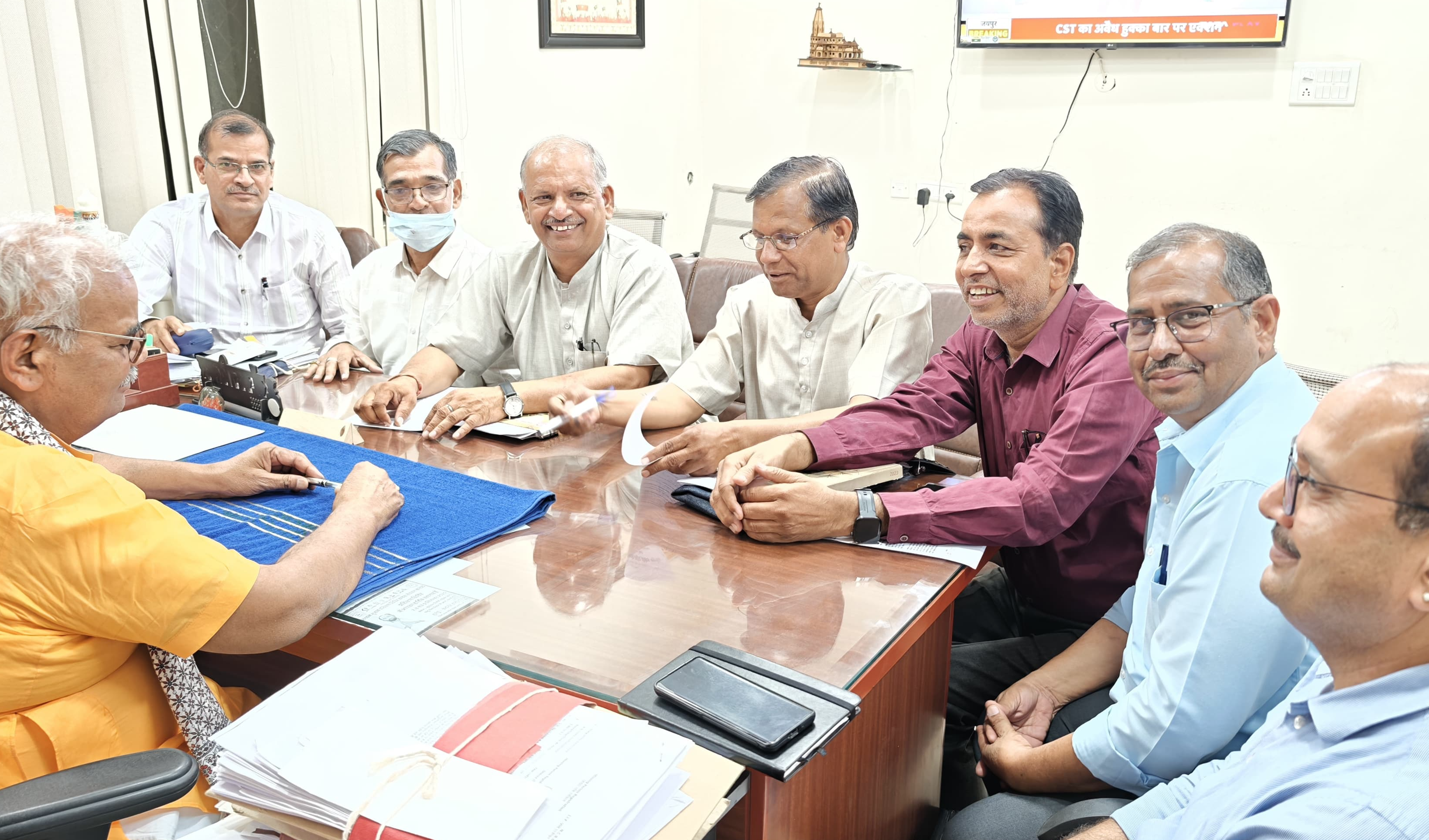 शिक्षा मंत्री के साथ शैक्षिक महासंघ की वार्ता , गतिरोध समाप्त,आंदोलन स्थगित ग्रीष्मावकाश 28 जून तक