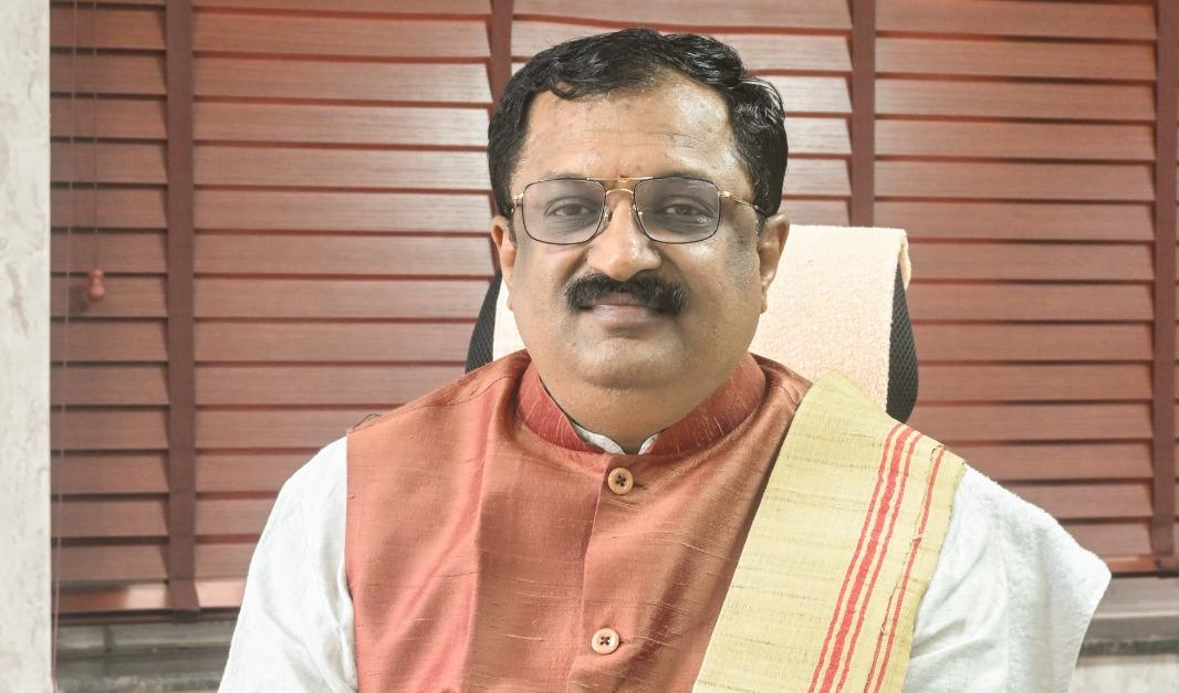 भारतीय भाषाओं को सशक्त करना ही भारत की आत्मा को सशक्त करना है : प्रो. श्रीनिवास वरखेड़ी CBSE के त्रिभाषा सूत्र (R3) के समर्थन में उठी राष्ट्रीय आवाज़