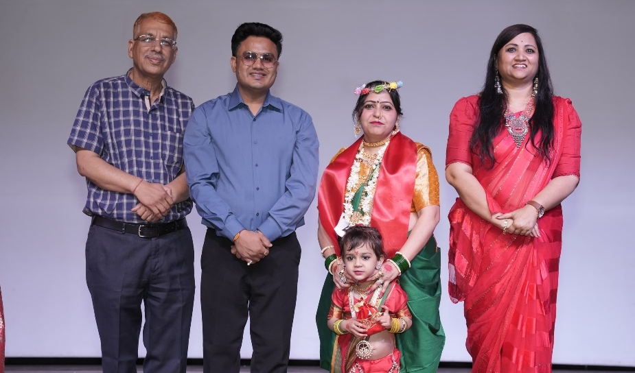 रावत पब्लिक स्कूल, प्रताप नगर में विशाल मातृ पूजन एवं “रैंप ऑफ लव” का भव्य आयोजन
