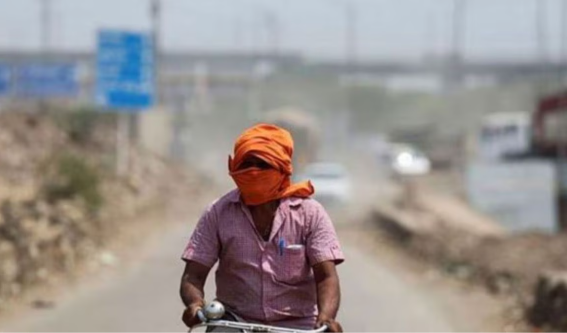 Delhi-NCR Faces Intense Heatwave as Temperatures Touch 45 Degrees Celsius, IMD Issues Fresh Warning