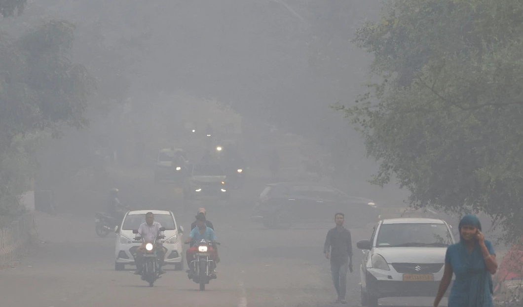 दिल्ली में हवा फिर ‘बहुत खराब’ श्रेणी में, AQI पहुंचा 340