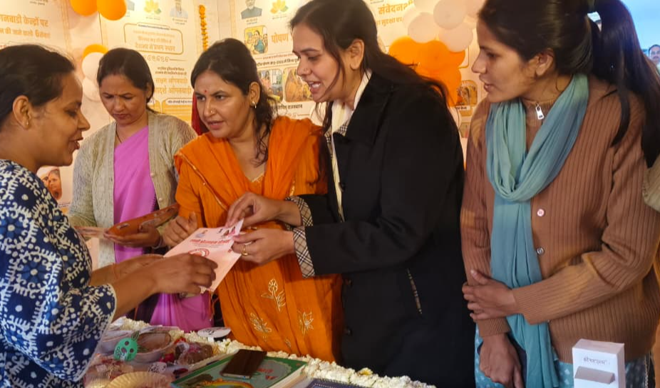 राज्य स्तरीय प्रदर्शनी में महिला एवं बाल विकास विभाग की योजनाओं के प्रति दिख रहा उत्साह