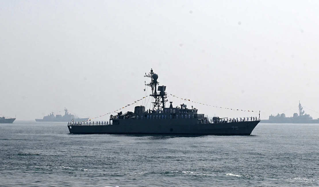 US Submarine Strike on Iranian Warship Near Sri Lanka Raises Strategic Concerns for India