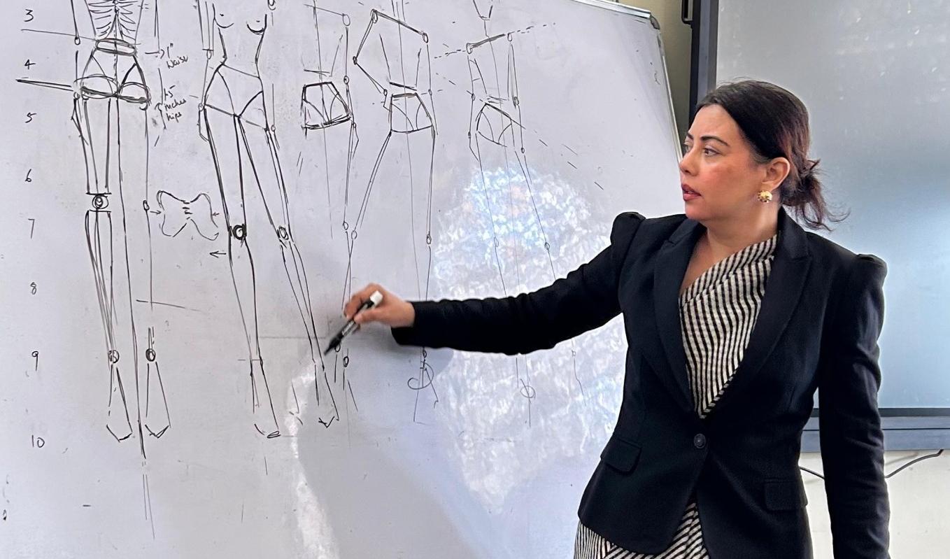 फैशन क्रोकीः इल्लस्ट्रेशन एवं फैब्रिक रेंडरिंग” विषय पर कार्यशाला