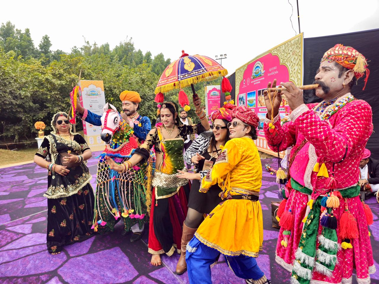 नाटक - तलब (मज़े से मौत का सफर) का मंचन कर नशा मुक्ति का संदेश दिया