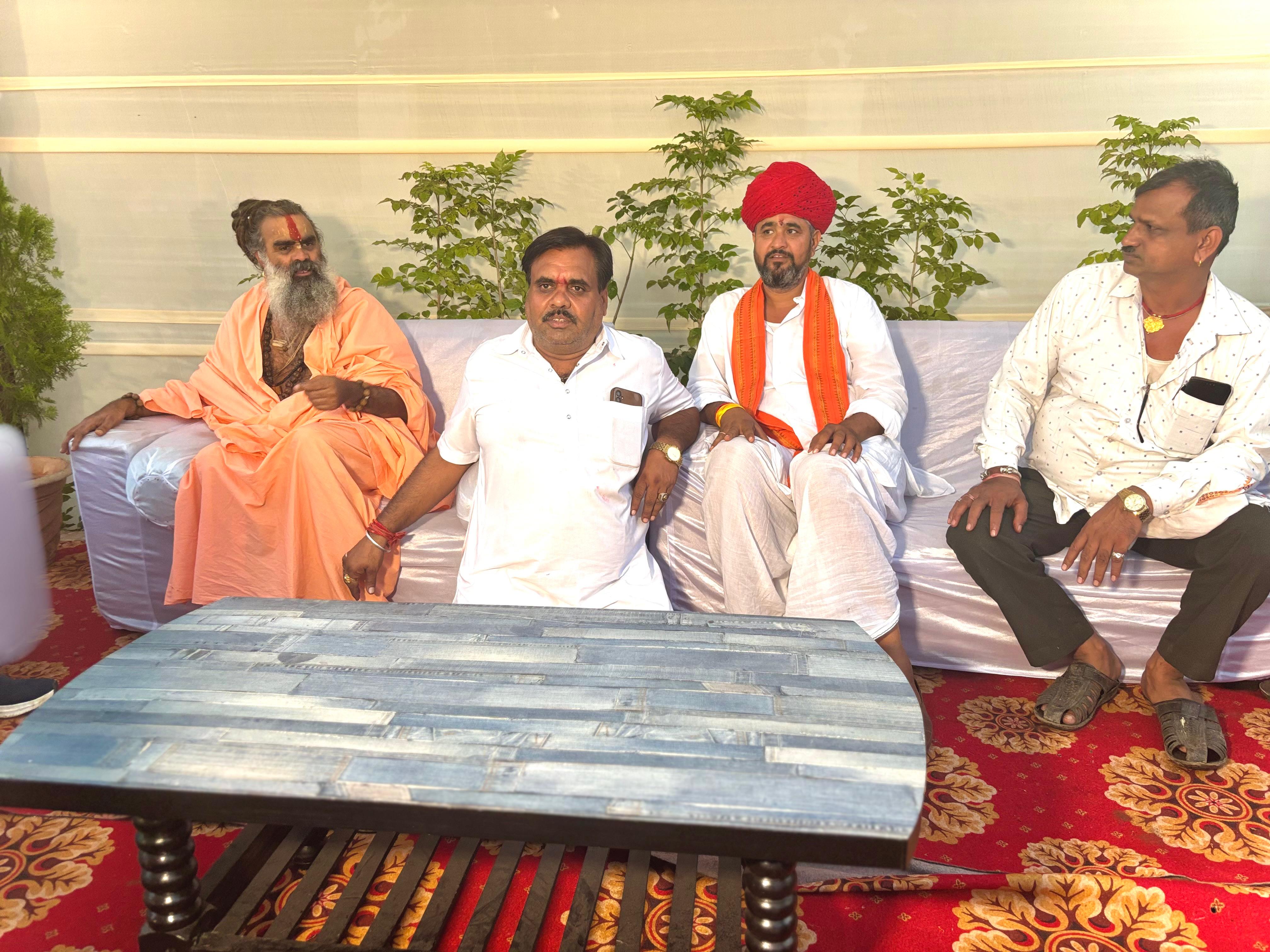 मादड़ी में धर्म, भक्ति और परंपरा का संगम