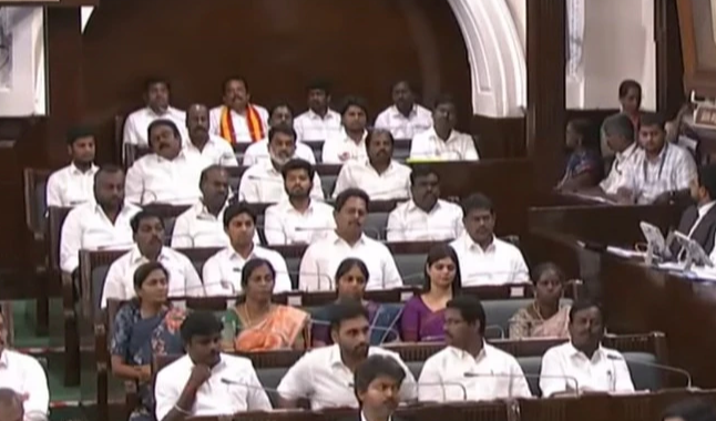 Tamil Nadu Government Secures Confidence Vote Amid Opposition Walkout and Assembly Tensions