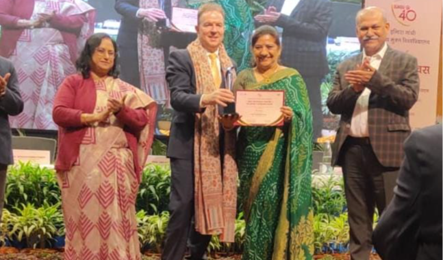 इग्नू  के 40वें स्थापना दिवस पर क्षेत्रीय केन्द्र, जयपुर को बेस्ट रीजनल सेंटर अवॉर्ड 2025 प्रदान किया गया