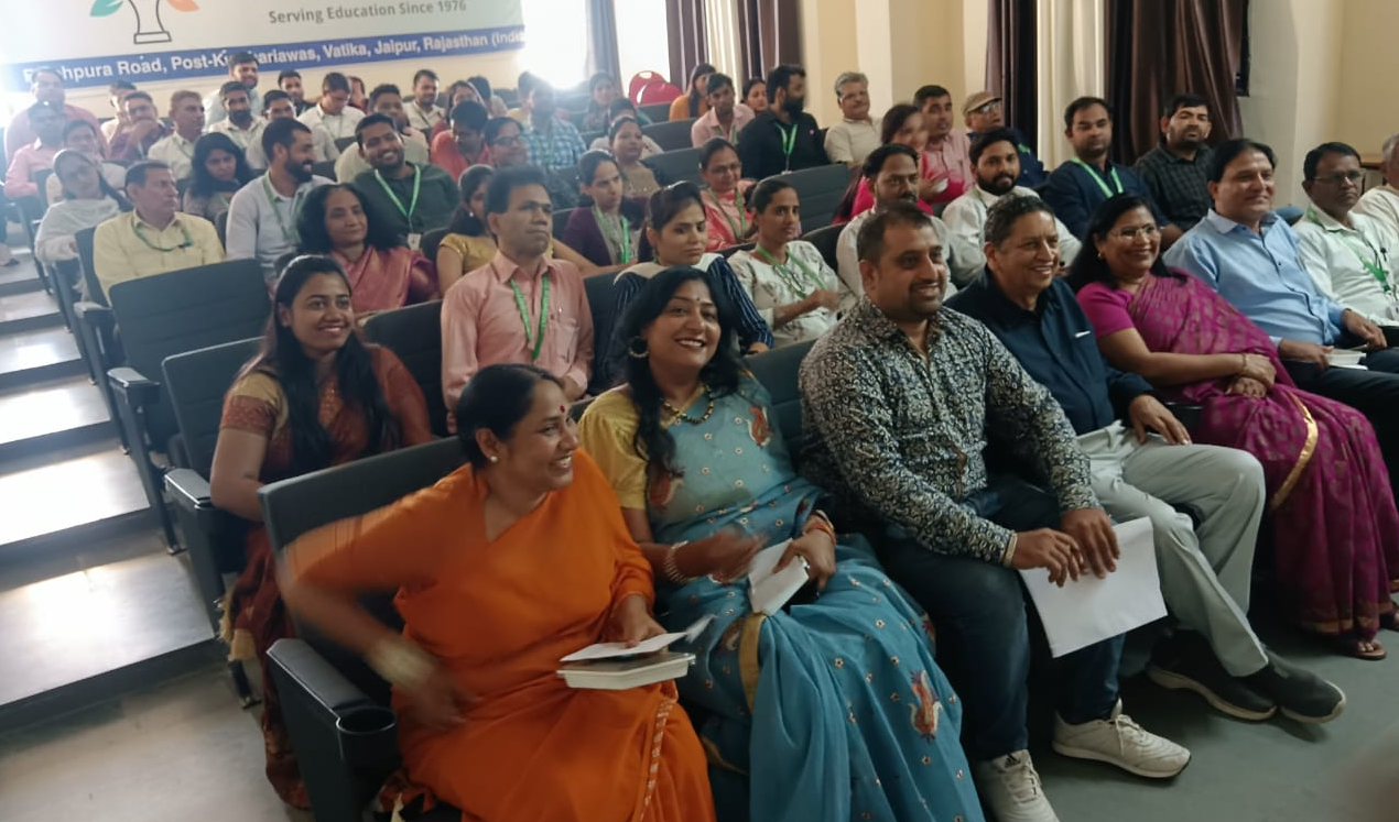 दीपोत्सव 2025: यूनिवर्सिटी ऑफ टेक्नोलॉजी, जयपुर में उमड़ा उल्लास — संगीत, रोशनी और उत्साह से दमक उठा परिसर