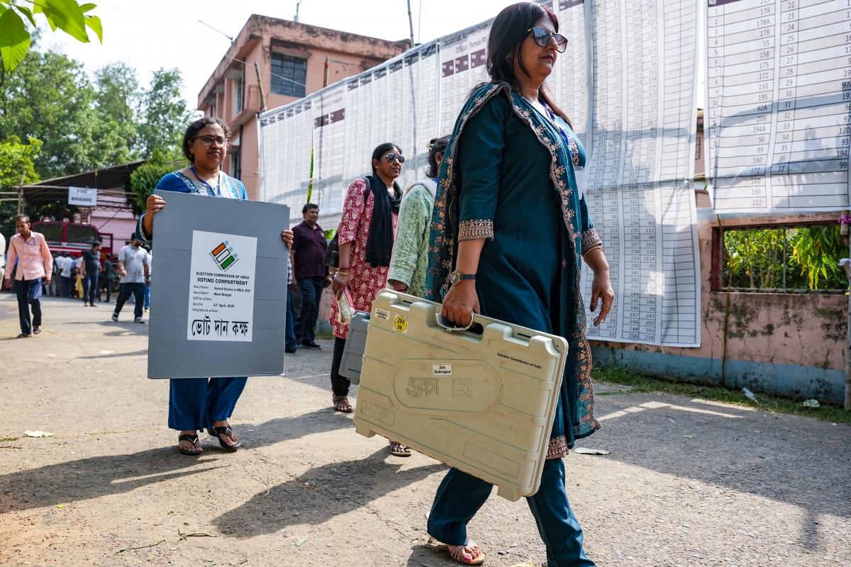 West Bengal Assembly Elections 2026: Phase 2 Records High Turnout Amid Isolated Tensions and Political Exchanges