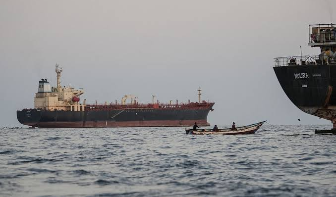 Iran-US Tensions Rise After Houthi Attacks on Saudi Arabia; Strait of Hormuz Blockade Deepens Energy Crisis