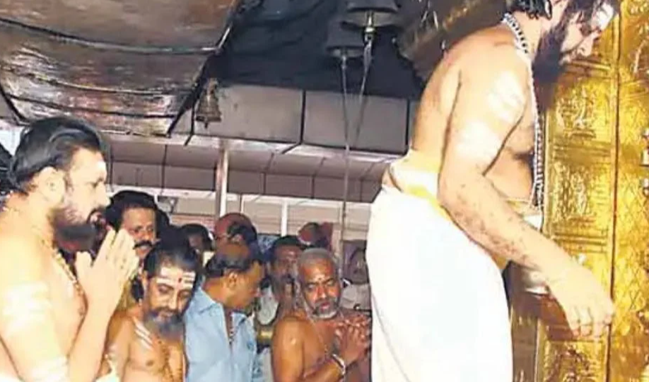 केरल में मंदिर पुजारियों की नियुक्ति पर सुप्रीम कोर्ट की नोटिस, हाईकोर्ट के फैसले को चुनौती की जांच