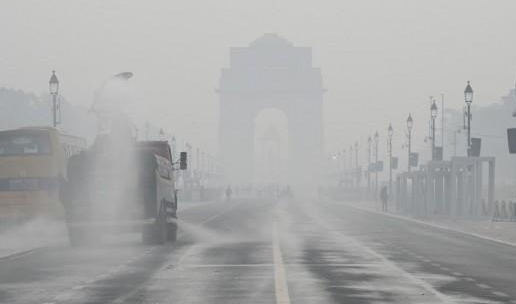 Cold Wave and Poor Air Quality Persist in Delhi-NCR; Flight Delays Reported