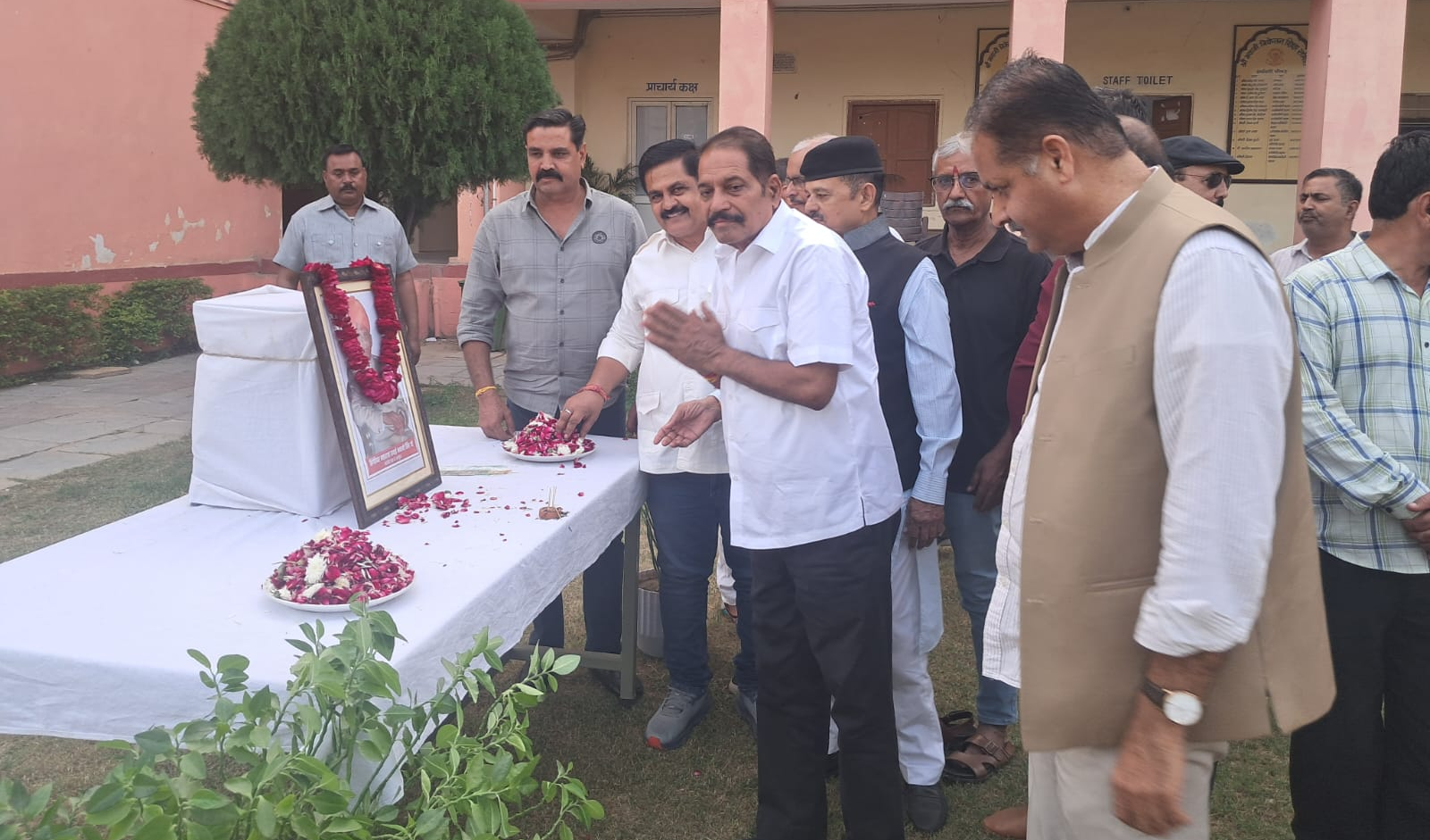 दीपावली स्नेह मिलन में ब्रिगेडियर भवानी सिंह (महावीर चक्र से अलंकृत) को दी श्रद्धांजलि
