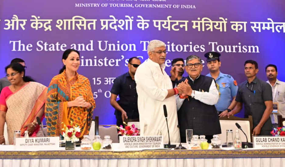 भारत में वैश्विक पर्यटन की अपार संभावनाएं, जरूरत सिर्फ तलाश और तराश की : गजेंद्रसिंह शेखावत -विश्व पर्यटन सूचकांक में भारत को टॉप-10 में लाने का लक्ष्य, जीडीपी में 10% योगदान का संकल्प -‘वन स्टेट-वन ग्लोबल ट्यूरिज्म डेस्टिनेशन’ को लेकर उदयपुर में राष्ट्री