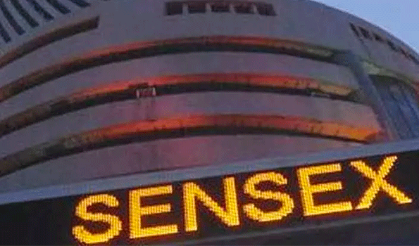 Sensex Ends Lower After Two-Day Rise as IT Stocks See Profit Booking