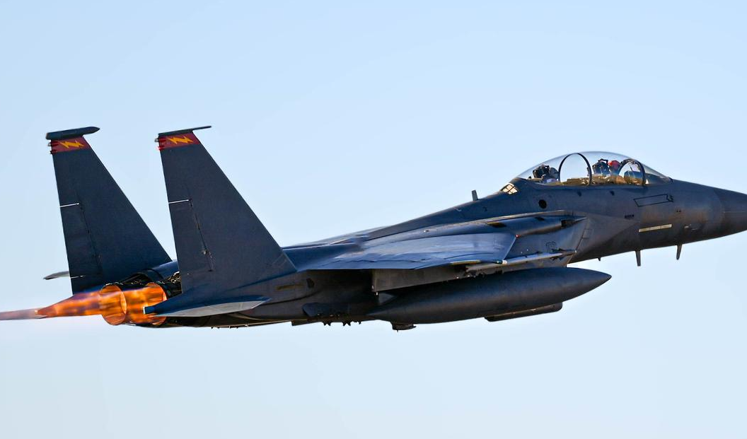 US Fighter Jets Shot Down by Iran; Rescue Operations Underway, One Pilot Missing